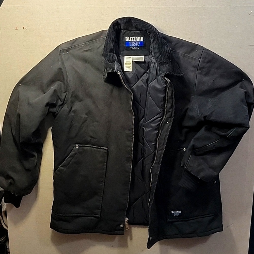 Walls brand Blizzard PRUF Heavy duty winter jacket M sz 42R(L)